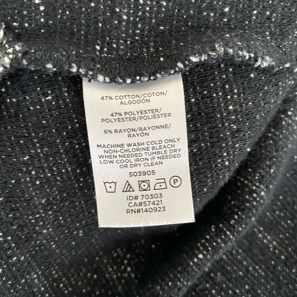 Ann Taylor LOFT Woman’s Black and White Marled Top Size Small - Picture 7 of 7